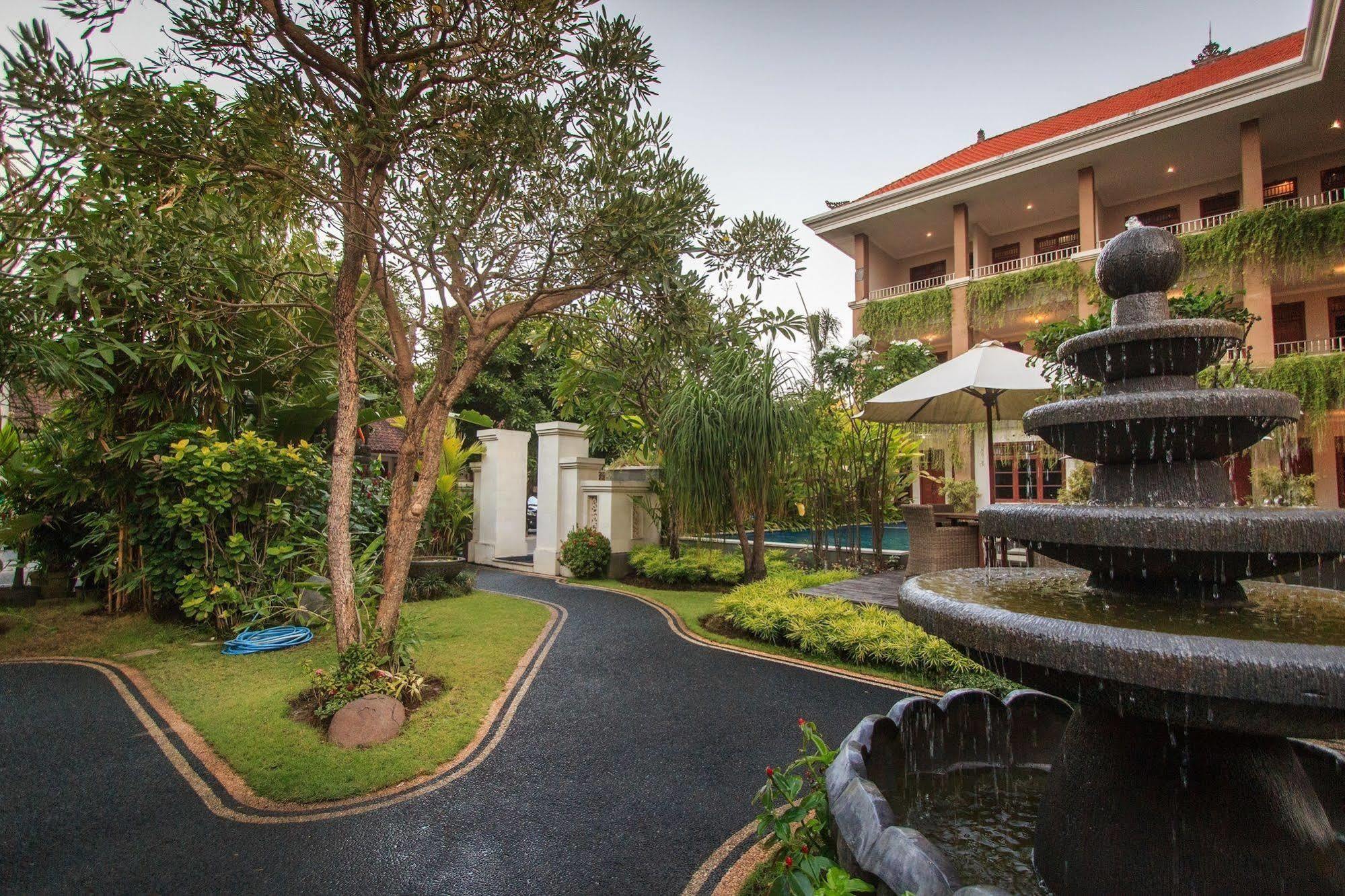 Pondok Anyar Hotel Kuta Lombok Kültér fotó